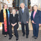 Die gnadene Jubelkonfirmation 2023 in der St. Bartholomäuskirche in Glashütten war ein großer Festtag für die ev. Kirchengemeinde und die Jubilare. Vor 70 Jahren, im Jahr 1953, traten (von links) Elisabeth Bauer, geb. Birner, Hermann Neuner und Margarete Herzing, geb. Wagner, erstmals an den Tisch des Herren. Den Festgottesdienst hielt Pfarrerin Stefanie Krauß (links) umrahmt vom Kirchenchor unter Leitung von Organistin Renate Kolbe. Foto: Dieter Jenß